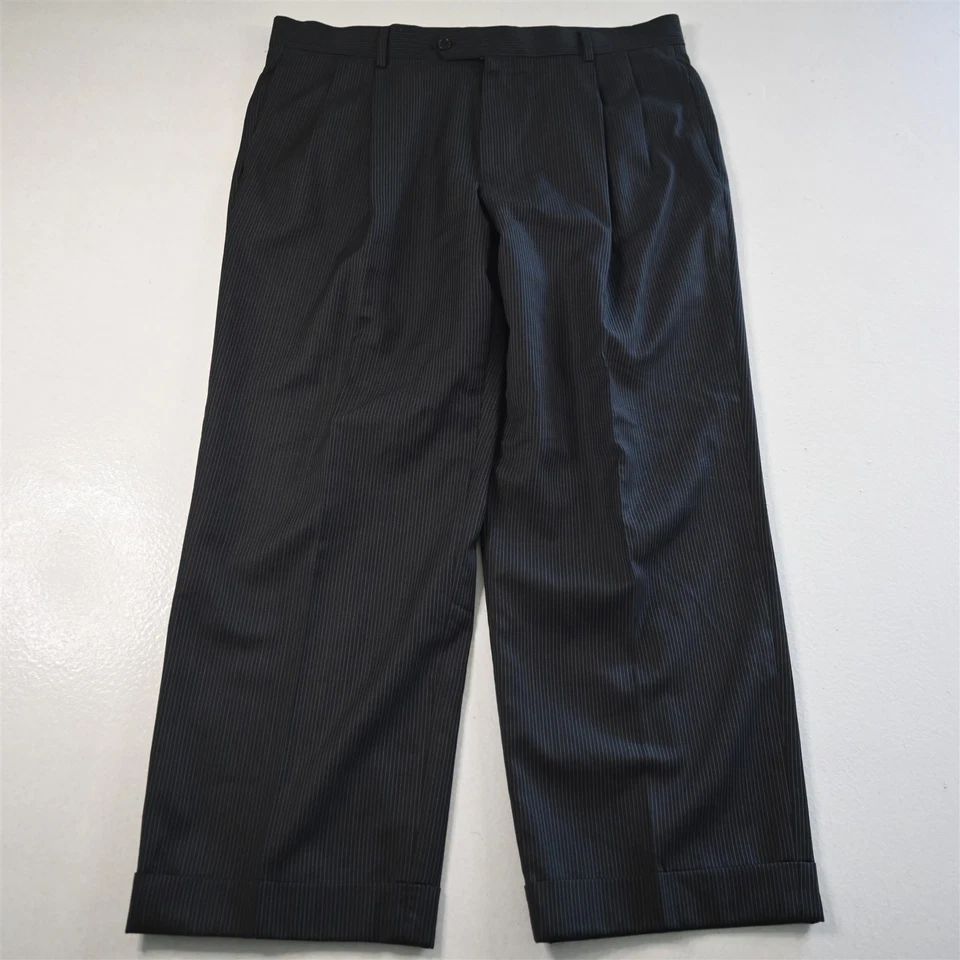 Pantalones de vestir clásicos Jos A Bank 34x28 negros a rayas 100 % lana plisados con puños para hombre Foto 1 de 4