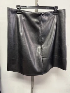 Old Navy Pleather Black Skirt Women’s Size Large NWT - Picture 1 of 14
