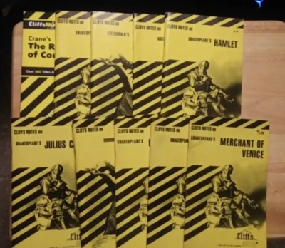 Vintage Cliff's Notes Lot Of 10, Hamlet Macbeth Great Gatsby et al. Good shape! - Image 1 of 4