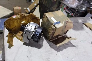 Original Mercedes - Alternator Generator 0101540502 NEW NOS 115A BOSCH - Picture 1 of 4