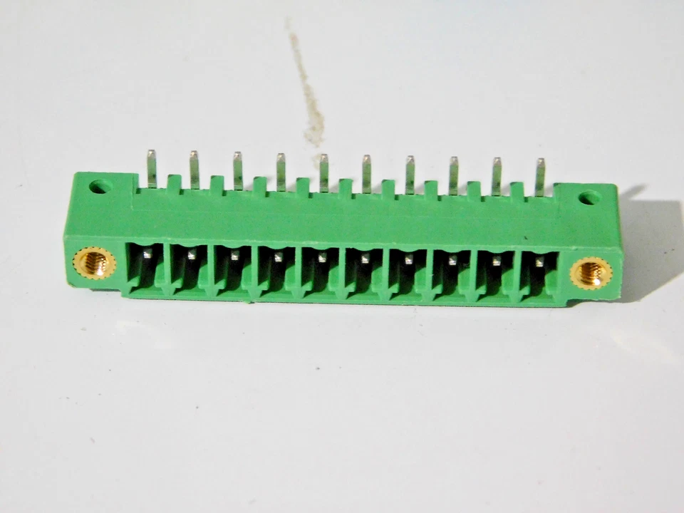 Box of 100 Phoenix Contact MC 1,5/10-GF-3,81 PCB Feed-through Header, 10-Pole - Image 1 of 4