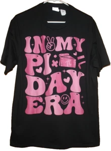 Unisex Black SS T-Shirt "In My Pie Day Era" Sz L Cotton Mens Womens Clothing - Picture 1 of 4