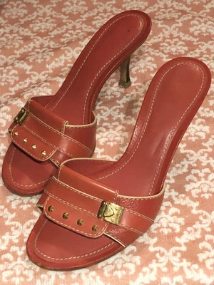 Sandalias Zapatos LOUIS VUITTON 36,5 Usadas Foto 1 de 4