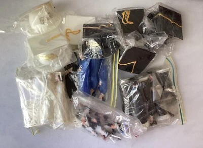 Винтажный Набор Выпускных Тематических Пластиковых Топперов для Торта - Выберите Свой Стиль и Количество - Изображение 1 из 4