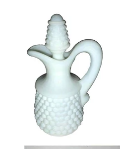 Crueta de clavos de vidrio esmerilado Fenton Art Glass con tapón de 5" de alto - Imagen 1 de 4