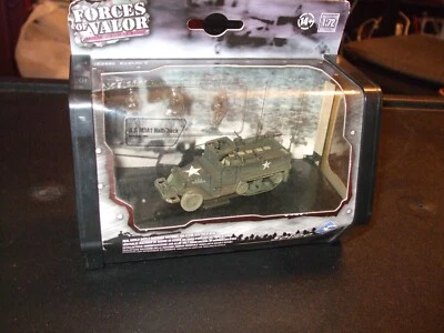FORCES OF VALOR .US.HALF TRACK WITH SOLDIERS (1/72 SCALE) - Image 1 of 4