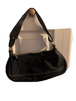 Женская наплечная сумочка MAXXIMUM черная с подкладкой с белыми швами новая - Изображение 1 из 4