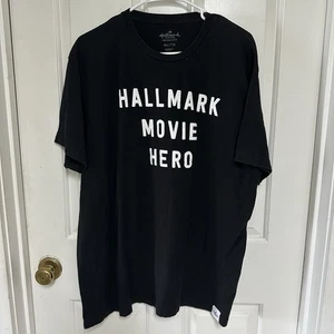HALLMARK MOVIE HERO Unisex Size XL/TG Black 100% Cotton Short Sleeve T-SHIRT - Picture 1 of 8