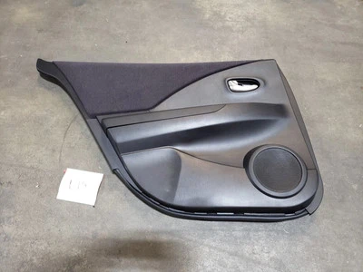 Nuevo panel de moldura de puerta trasera izquierda OEM 2003-2004 Nissan Altima 89261-3Z611 tela negra Foto 1 de 2