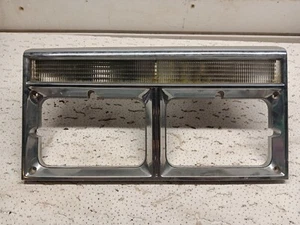 1982 1983 1984 1985 1986 1987 1988 1989Chrysler 5th avenue right headlight bezel - Picture 1 of 15
