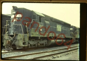 RR Train Slide #1702 N&W Norfolk & Western SD45 DIESEL LOCOMOTIVE ~ AT16 - Picture 1 of 1