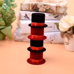 Space Saving Hat Velvet Ring Holder Portable Ring Bearer Box Valentine's Day - Picture 1 of 11