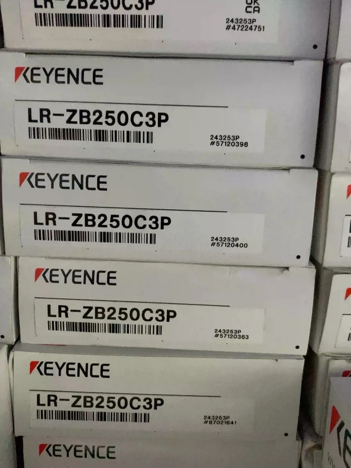 1pcs KEYENCE LR-ZB250C3P NEW - Image 1 of 1
