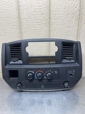 2006-2008 Dodge Ram 1500 2500 Radio/Climate Control Bezel CCB06D - Изображение 1 из 4