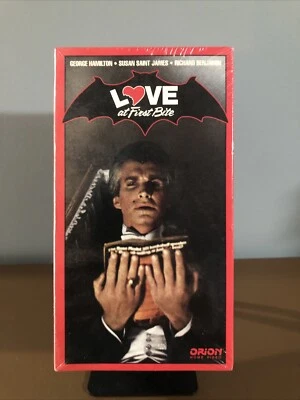 New SEALED Love at First Bite VHS 1979 Vintage Cult Comedy Horror Movie MINT HTF - Image 1 of 3