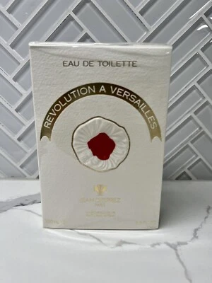 Revolution A 凡尔赛淡香水 3.3 盎司喷雾 - 全新带盒 罕见 — 第 1/3 张图片