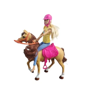 Mattel Barbie Horse FXH13 With Pink Saddle From Barbie N Hugs Playset 2018 - Picture 1 of 4
