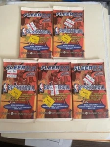 LOTE DE 5 1997-98 Fleer Series 1 PAQUETE MINORISTA SELLADO DE FÁBRICA 10 TARJETAS POR PAQUETE - Imagen 1 de 1