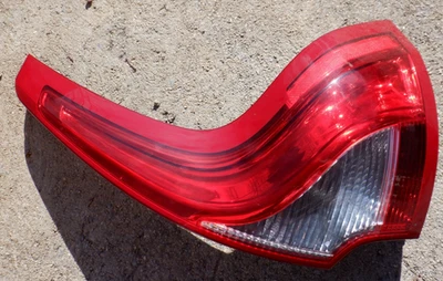 14 15 16 17 沃尔沃 XC60 尾灯乘客右侧四分之一安装尾灯 — 第 1/4 张图片