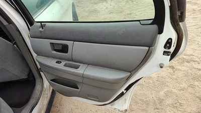 04 05 Painel de guarnição de porta traseira direita Mercury Sable passageiro com interruptores traseiros cinza - Imagem 1 de 3