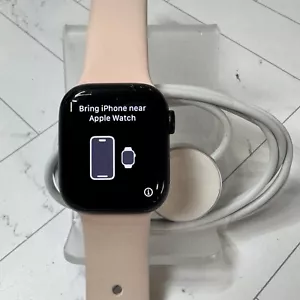Apple Watch Series 8 41mm Black GPS Cellular Unlocked Aluminum Sports Band #103 - Picture 1 of 9