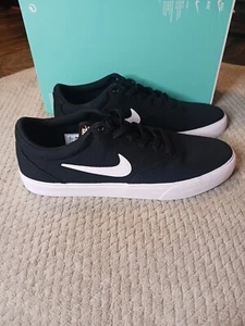 Nike SB Herren Gr. 11 Charge Canvas Skate Turnschuhe Schwarz Weiß Schuhe CD6279-002 - Bild 1 von 9