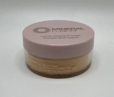 Mineral Fusion Loose Setting Powder ~ BANANA ~ .47 Oz / 13.5g - Image 1 of 3