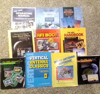 ARRL book and related electronics books lot of 10: ARRL operating manual Antenna - Image 1 of 4