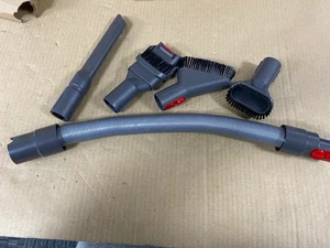 Zubehör Werkzeugset Aufsatzset mit Verlängerungsschlauch für Dyson Akku Staubsauger - Bild 1 von 2