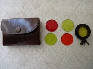 Antiguo anillo de filtro con carcasa de cuero y accesorios para cámara de filtros - Imagen 1 de 3