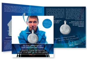 RICK HANSEN 25TH ANNIVERSARY RELAY MEDALLION & BEZEL RCM - Picture 1 of 7