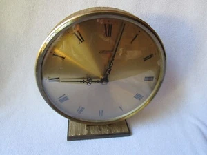 Atlanta Exclusiv alte Tischuhr Kaminuhr Messing Relief Western Germany rund 23cm - Picture 1 of 14