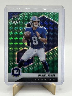 2021 Panini Mosaic Daniel Jones #149 Mosaic Green Prizm NY Giants  Color Match - Image 1 of 2