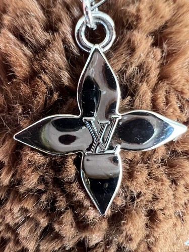LOUIS VUITTON（LV） Autentico Louis Vuitton monogramma argento fiore su catena senza marchio