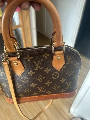 LOUIS Vuitton Alma BB Monogram CANVAS With Vatchetta Leather - Image 1 of 4