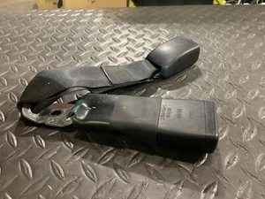 Lexus 13-19 Gs350 F-Sport Rear Seat Belt Buckles Receiver Assembly oem - Bild 1 von 6