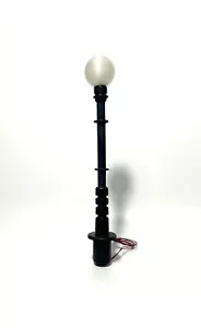 1673DM Lampione classico in scala G LGB 1:22.5 con luce a led 12 volt alt mm 190 - Foto 1 di 4
