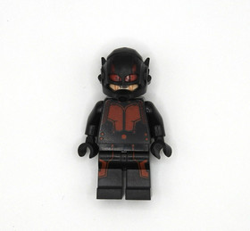 2015 LEGO Marvel Super Heroes - Hank Pym - Minifigure sh0202 Set #76039