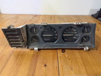 Jeep Cherokee XJ Comanche MJ 1991-1996 calibre 6 clúster 240 k millas OEM 56007147 Foto 1 de 4