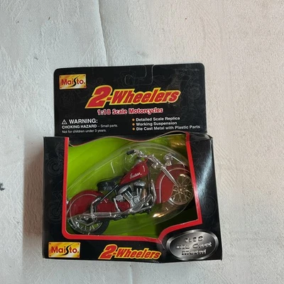 1996 Maisto 2-Wheelers  RED INDIAN CHIEF  1/18 Scale Motorcycle Diecast - Image 1 of 2