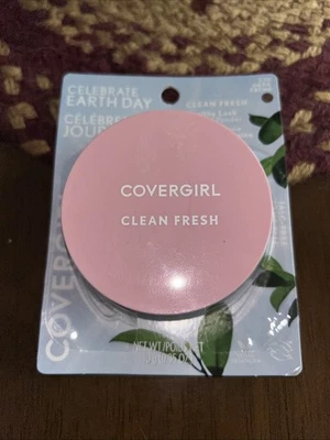COVERGIRL Clean Fresh Pressed Powder, 230-Dark, 0.35 oz, Oil and Talc Free - Image 1 of 3