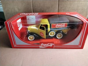Coke Coca Cola Die Cast Metal Toy Vehicle Hartoy Inc. Delivery Truck Coke - Picture 1 of 8