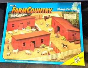 ERTL Farm Country Sheep Farm Set 84 Pieces COMPLETE in Box 1995 Vintage Plastic - Picture 1 of 3