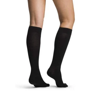 Sigvaris All-Season Merino Wool Women's Knee High 15-20 mmHg Compression Support - Foto 1 di 9