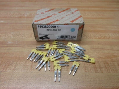 Weidmuller 1693800000 Terminal Block ZQV 2.5N/2 GE (Pack of 26) - Image 1 of 4
