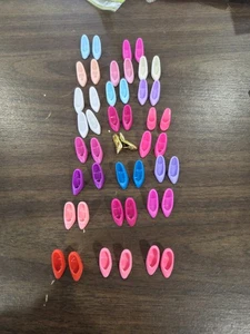 Lot Of 23 Vintage 90s BARBIE MATTEL HIGH HEEL DOLL SHOES - Picture 1 of 3