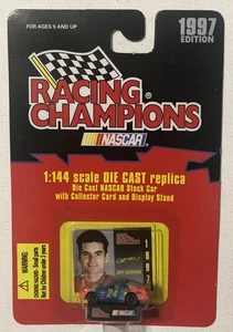 Neu 1997 Racing Champions NASCAR Jeff Gordon Maßstab 1:144 Die-Cast Stock Car Neu in Verpackung - Bild 1 von 2