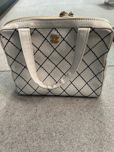 CHANEL COCO Borsa a mano in pelle punto selvaggio bianca con nero vintage