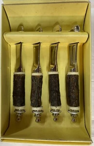WOOD HANDLES BUTTER CHEESE SPREADER SANDWICH CONDIMENT SPREADER SET OF FOUR NIB - Picture 1 of 3