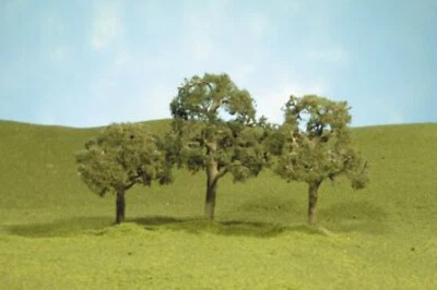 Bachmann 32207 O Scale 5" Walnut Trees SceneScapes (2 PK) - Image 1 of 4